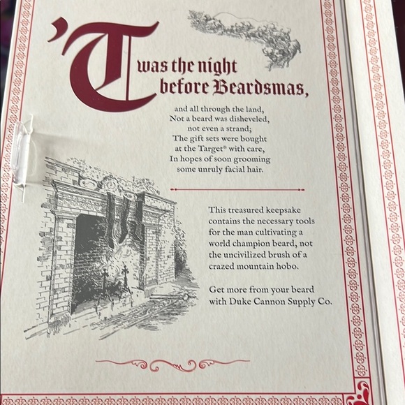 NWOT Duke Cannon Red Face Mask - The Beard That Stole Christmas - Picture 4 of 6